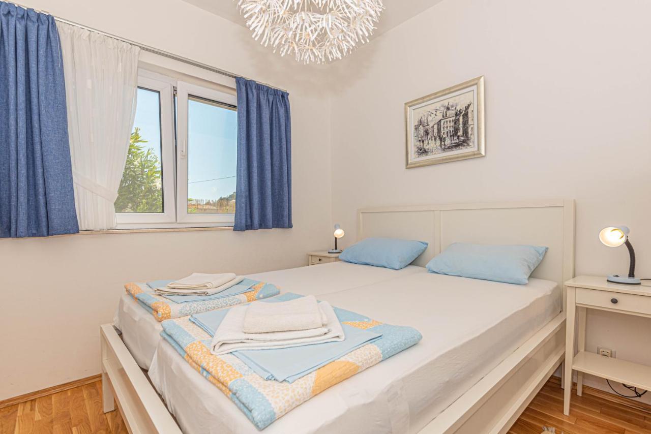 Apartments Villa Tribunj Трибунь Экстерьер фото