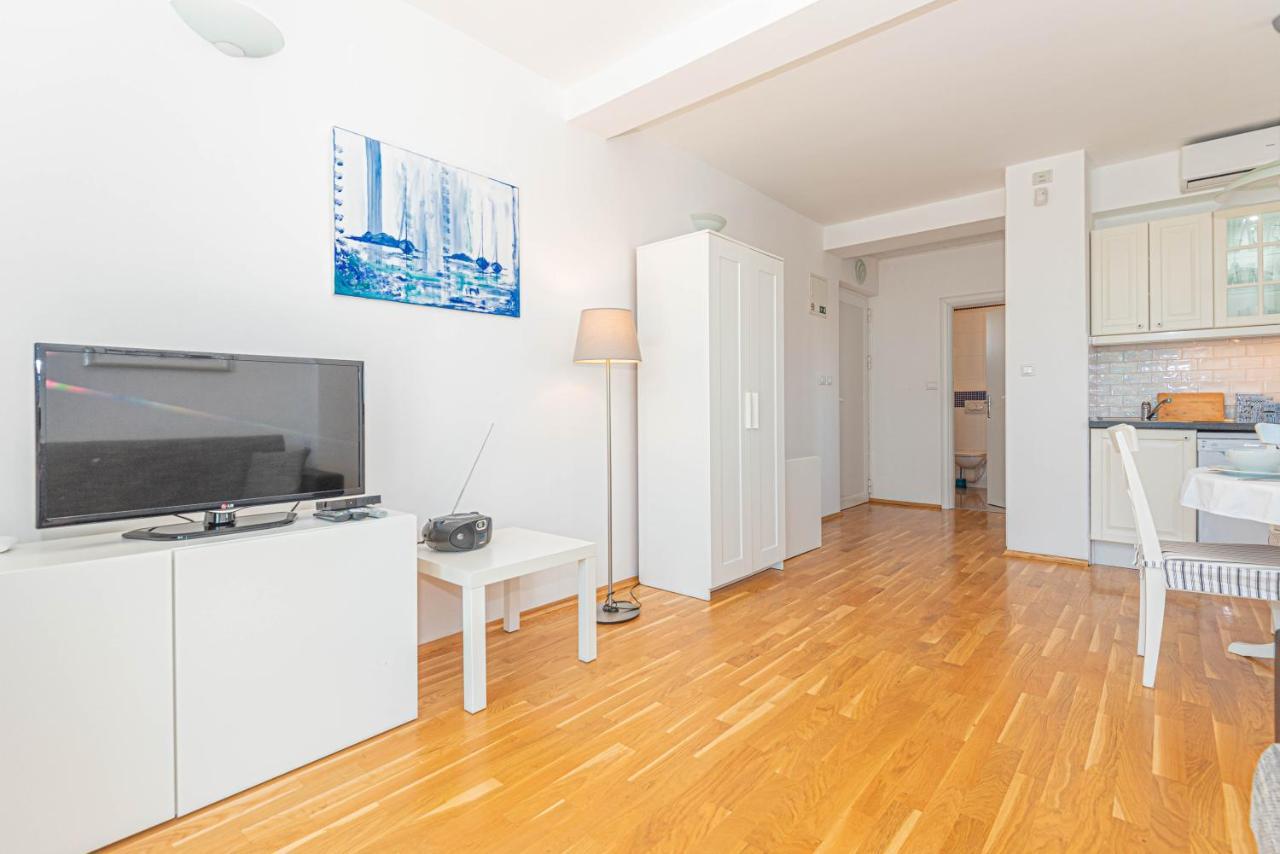Apartments Villa Tribunj Трибунь Экстерьер фото